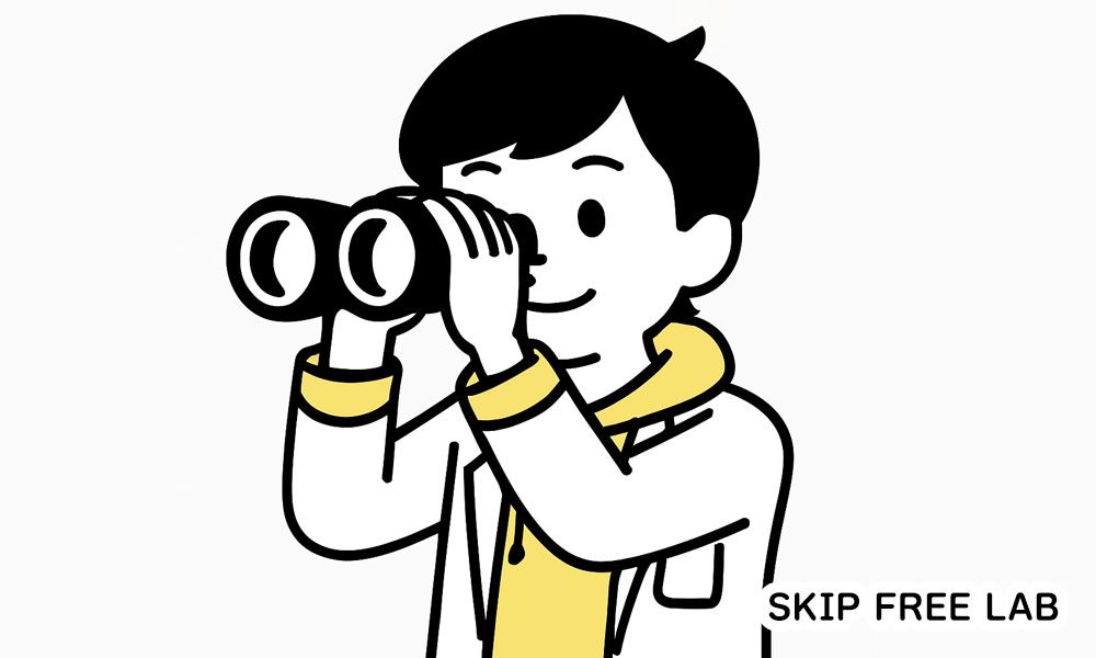 双眼鏡で前方を見据えるもえみそ(前向きな表情)